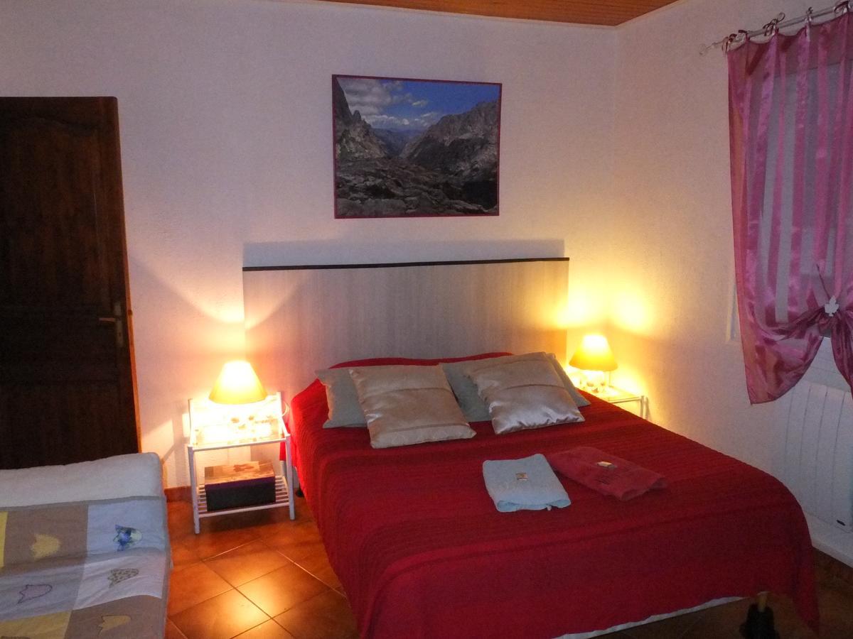 Bed and Breakfast A Dodolela Omessa Екстер'єр фото